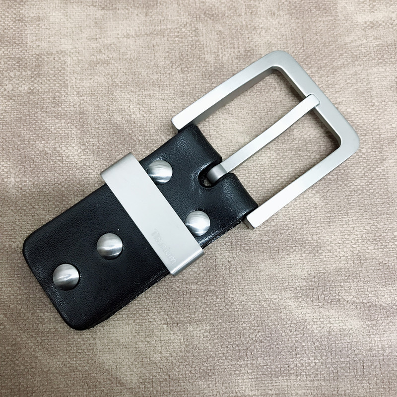 男性用ソリッドチタン D リングベルトバックル (ニッケルフ - D Ring Strap のレビューと価格